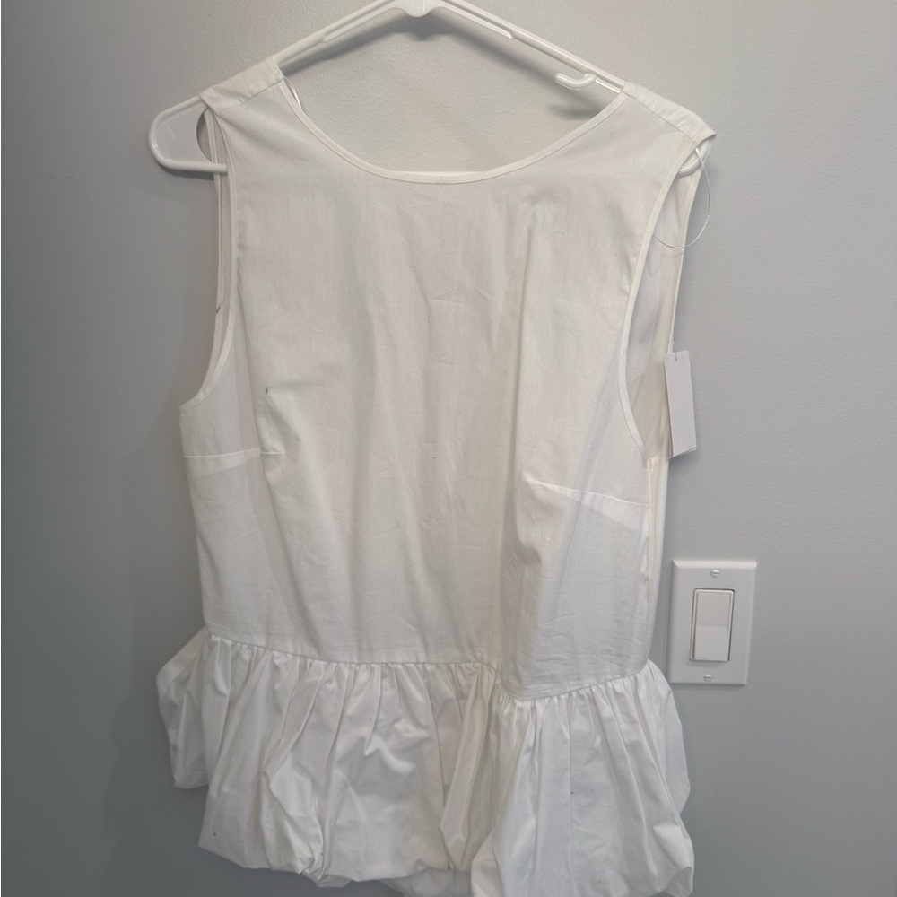 H&M Elegant White Sleeveless Blouse